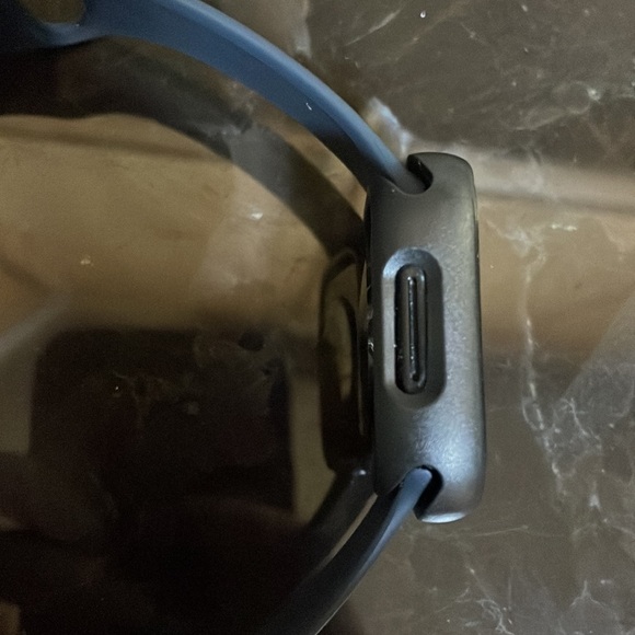 OtterBox Exo Edge Series for Apple Watch Series 8 41mm Watch protector - Picture 9 of 16